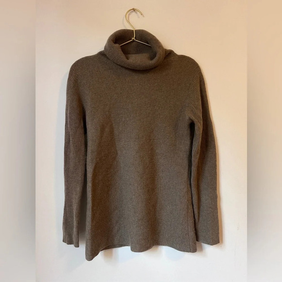 Cashmere Ribbed Turtleneck Beige Sweater Fable - Picture 1 of 10